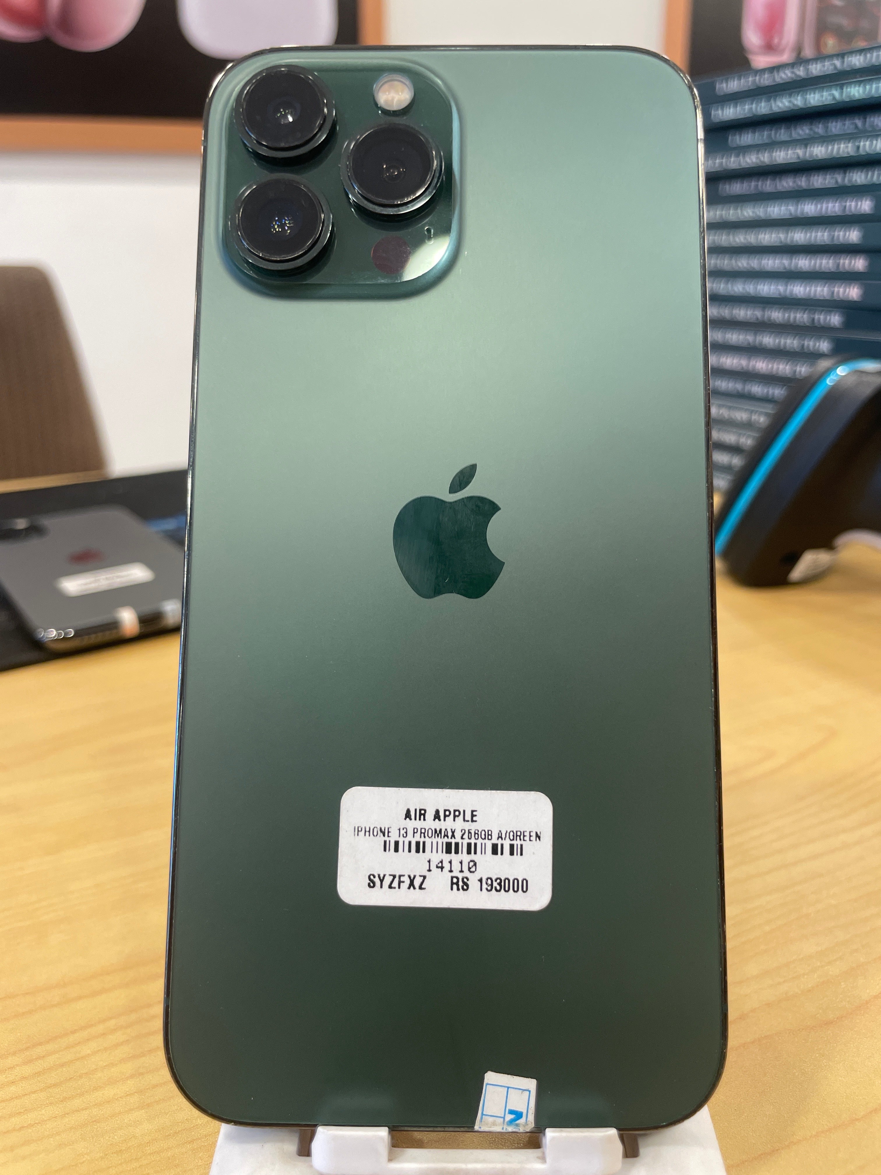 Pre-Owned iPhone 13 Pro Max Alpine Green - 256GB