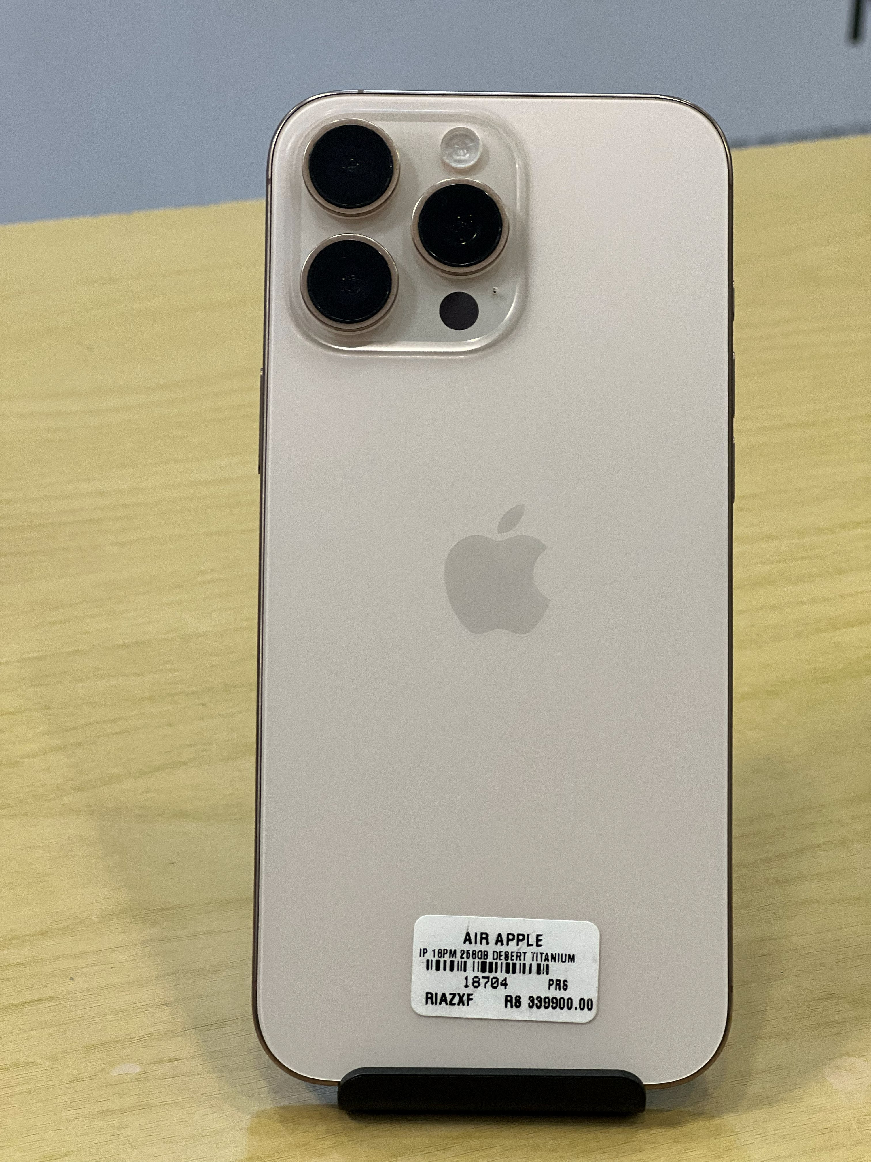 pre-owned IP 16PROMAX 256GB desert titanium / 352913653489417