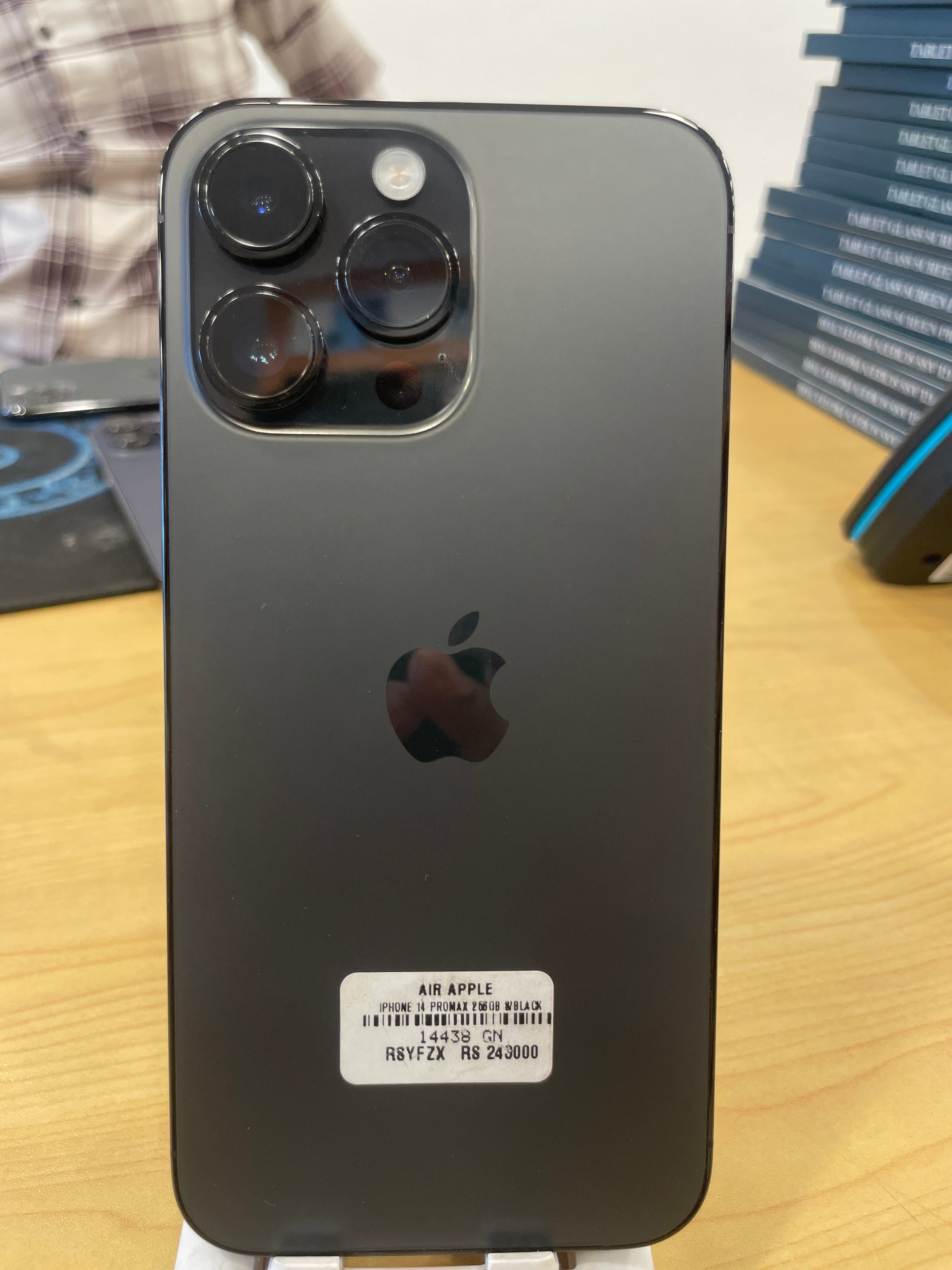 Pre-Owned iPhone 14 Pro Max  Space Black - 256GB