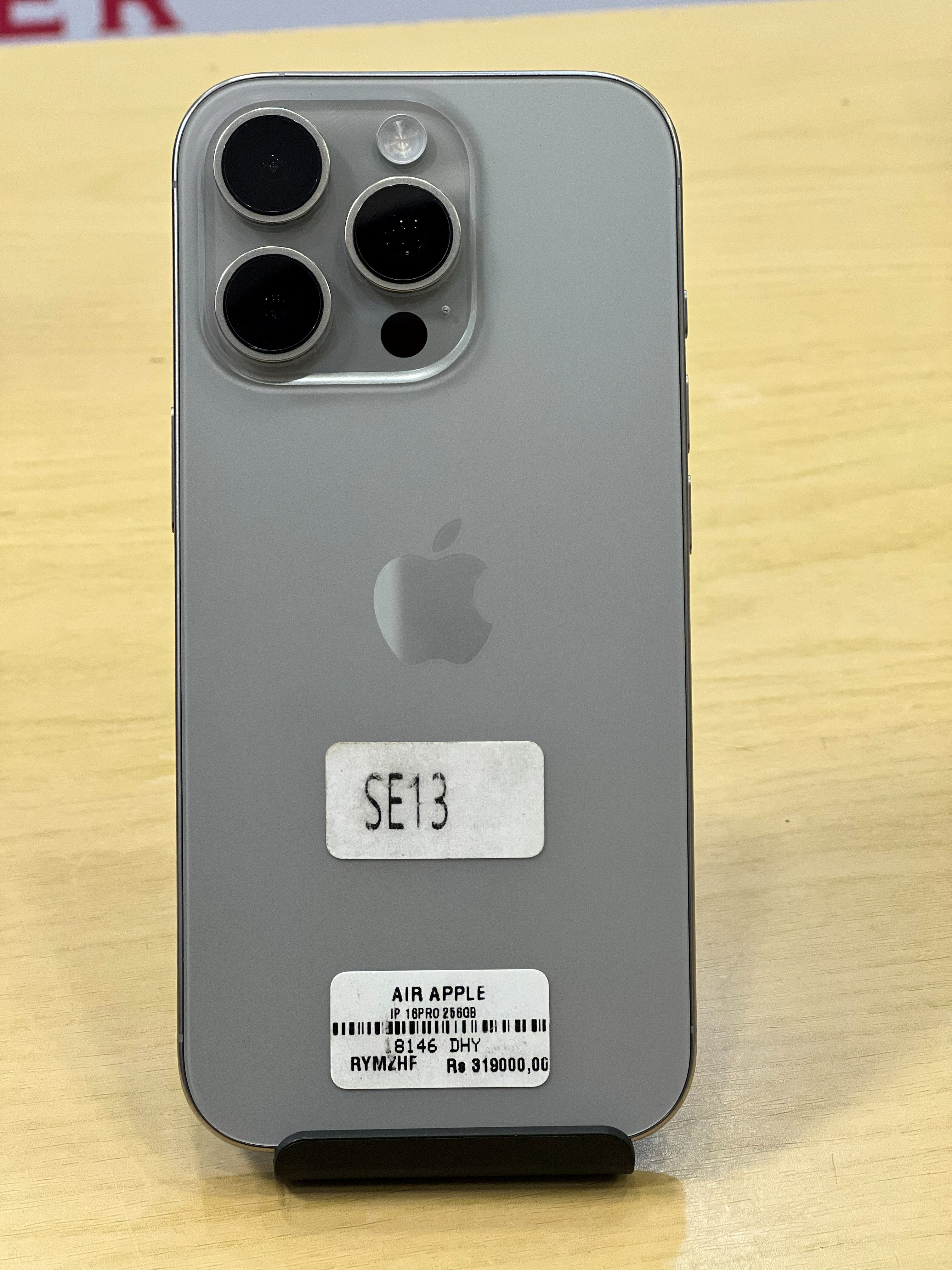 pre-owned IP 16PRO 256GB silver /353446783706284