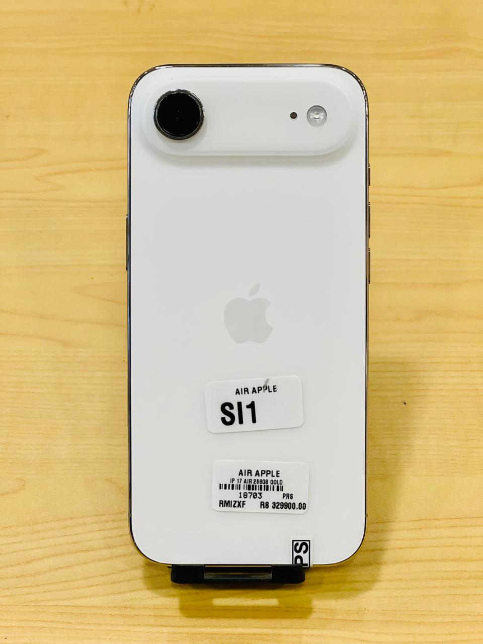 Pre-Owned iPhone 17 Air Silver - 256GB
