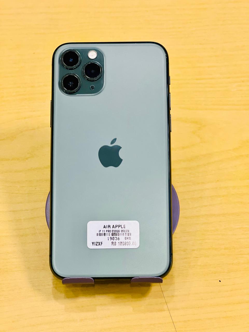 Pre-owned iPhone 11 pro 256GB - Green