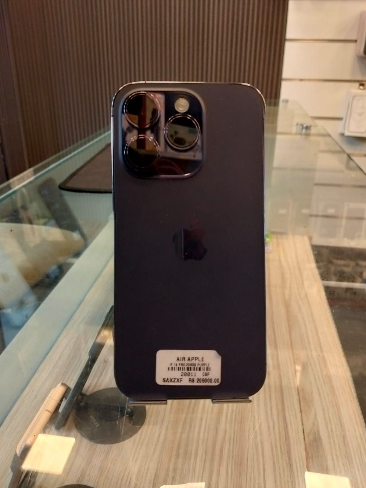 pre-owned iphone 14 pro 256GB purple/ 357588201014860